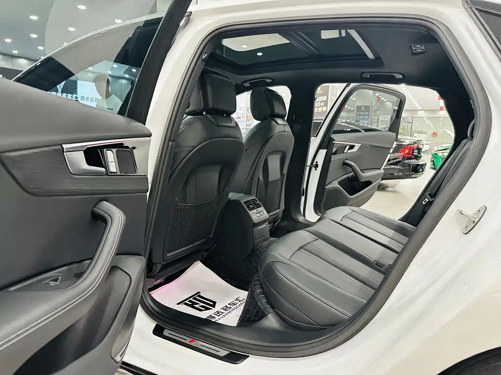 Audi A4L 2024