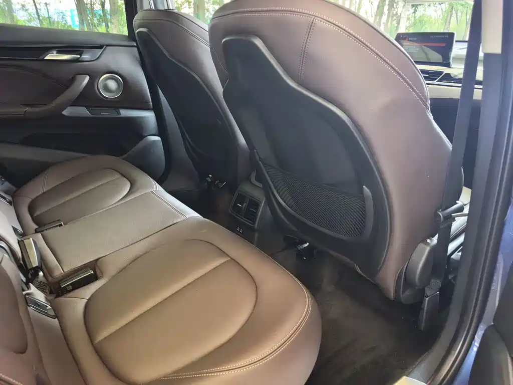 BMW X1 2022 — фото 11