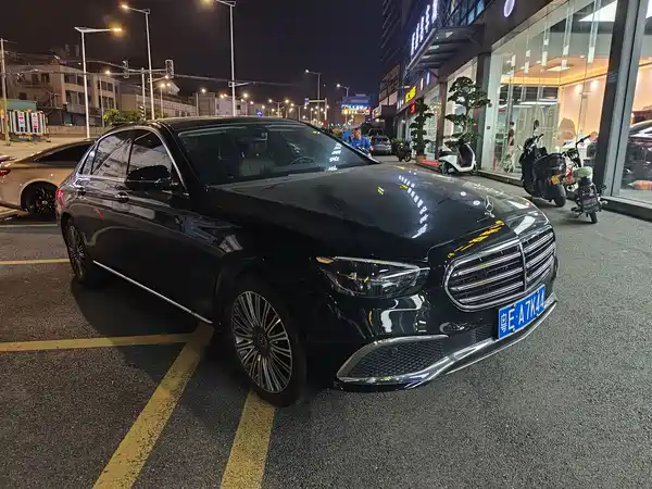 Mercedes-Benz E-Class 2022
