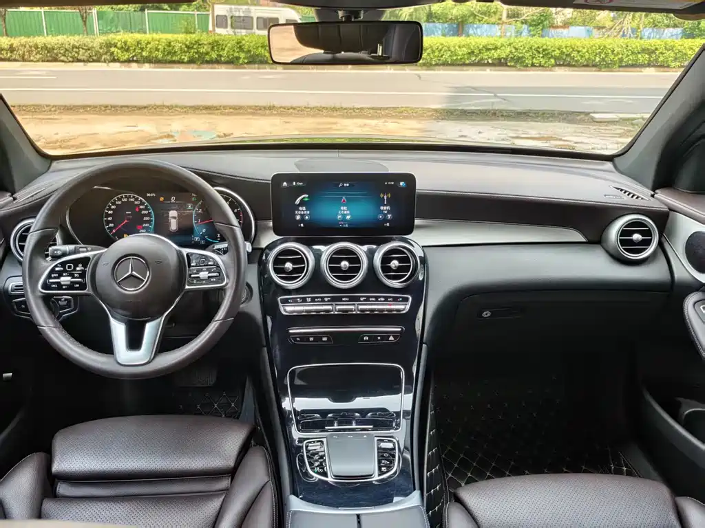 Mercedes-Benz GLC 2022 — фото 11