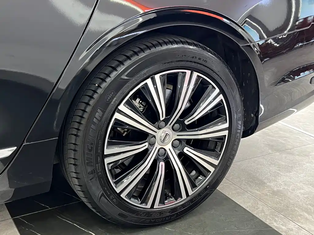 Volvo S90 PHEV 2021 — фото 22