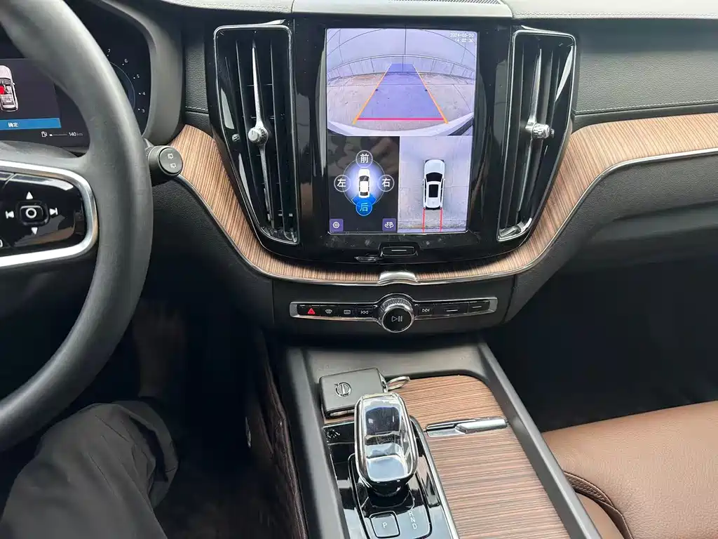 Volvo XC60 2023