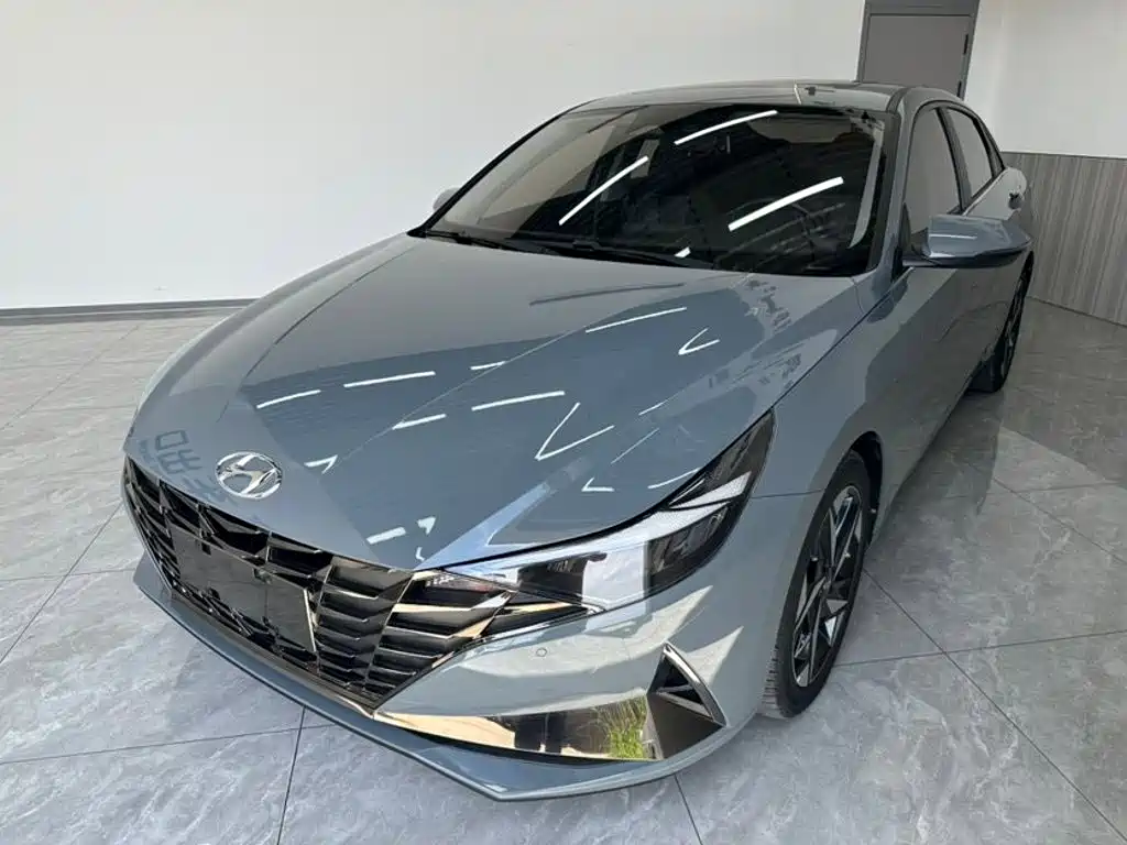 Hyundai Elantra 2023