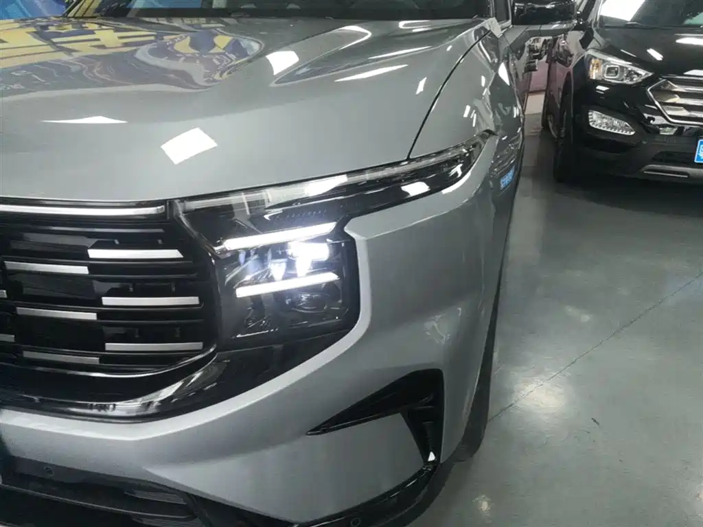Ford Edge 2023 — фото 24
