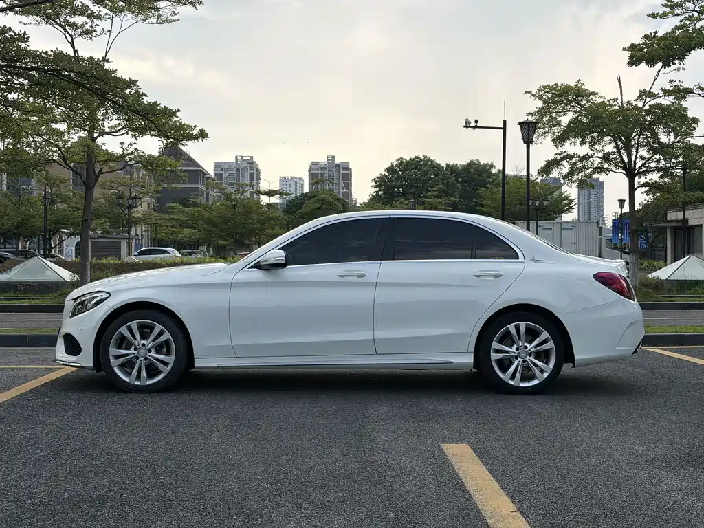 Mercedes-Benz C-Class 2016 — фото 4