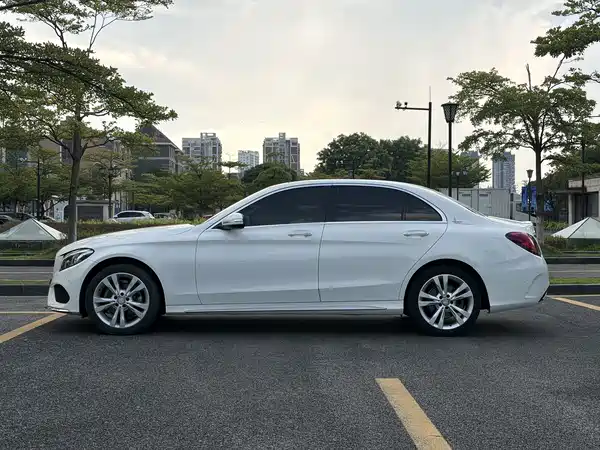 Mercedes-Benz C-Class 2016