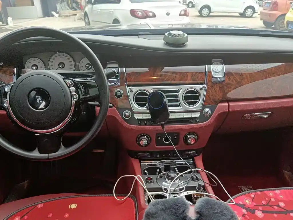 Rolls-Royce Ghost 2012