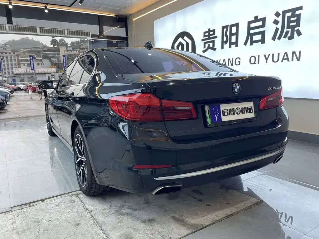 BMW 5 Series New Energy 2019 — фото 18