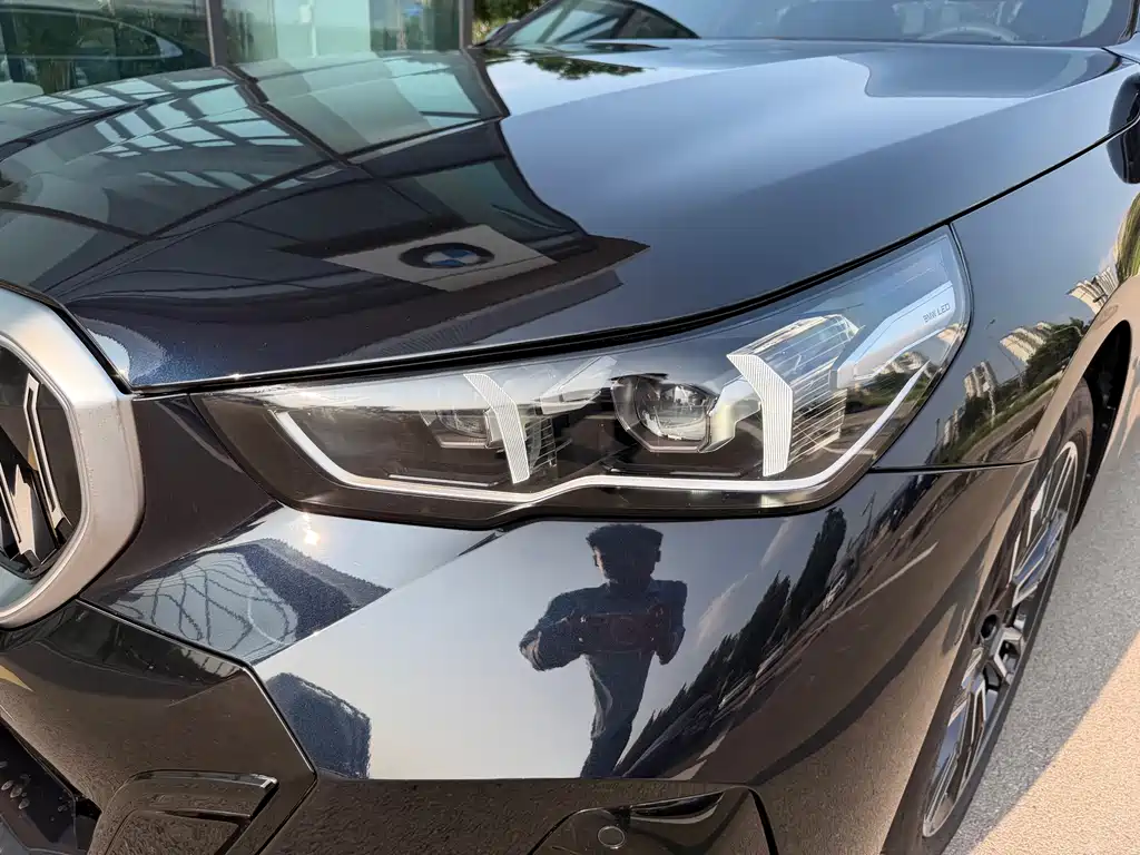 BMW 5 Series 2025