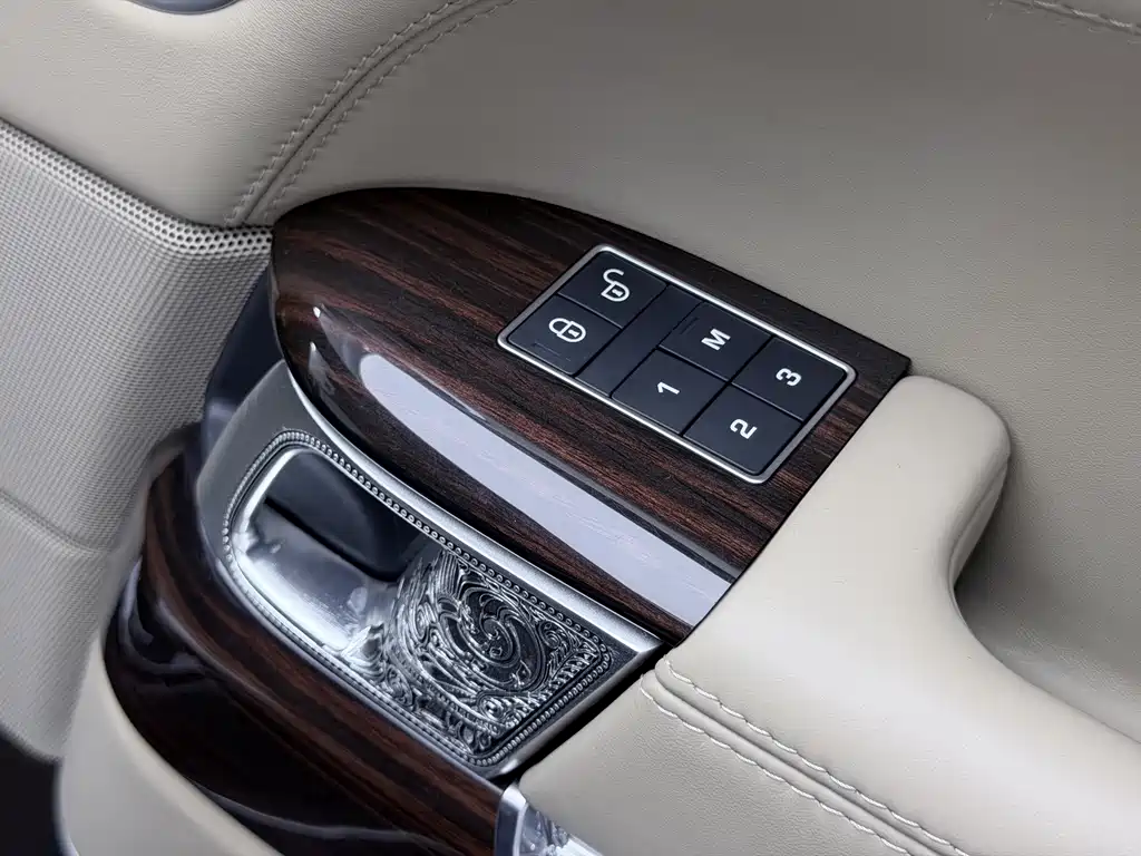 Land Rover Range Rover 2017 — фото 46