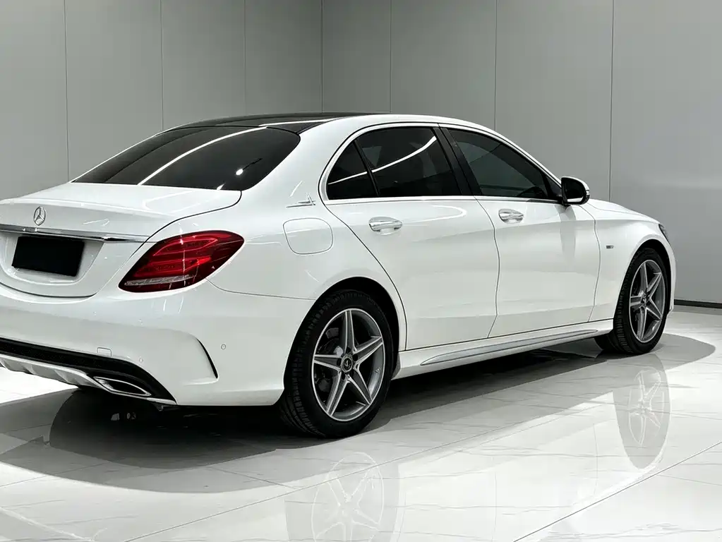 Mercedes-Benz C-Class 2018
