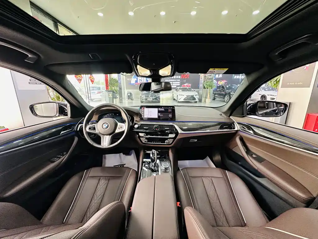 BMW 5 Series 2022