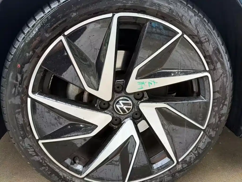 Volkswagen Magotan 2024