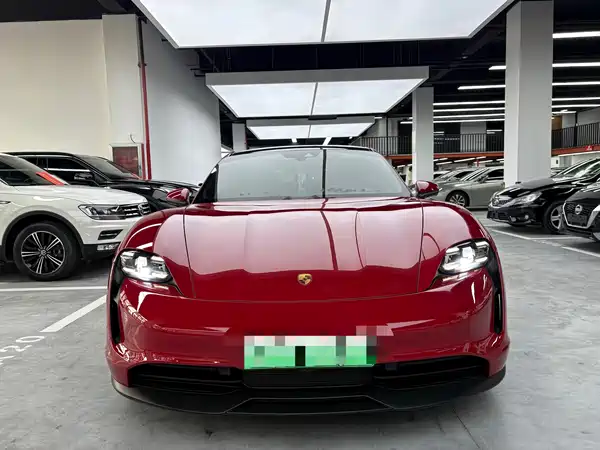 Porsche Taycan 2021