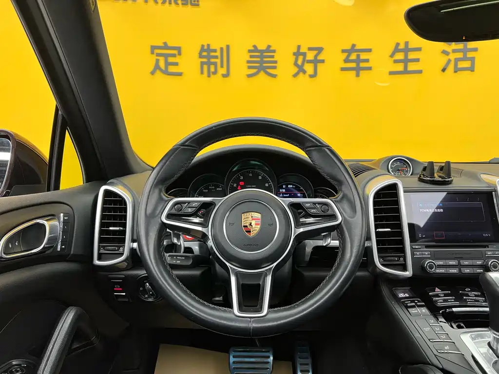 Porsche Cayenne 2017 — фото 12