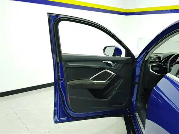 Audi Q3 2021
