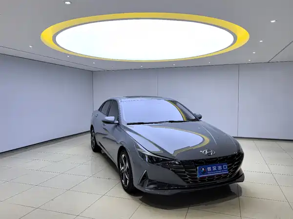 Hyundai Elantra 2023
