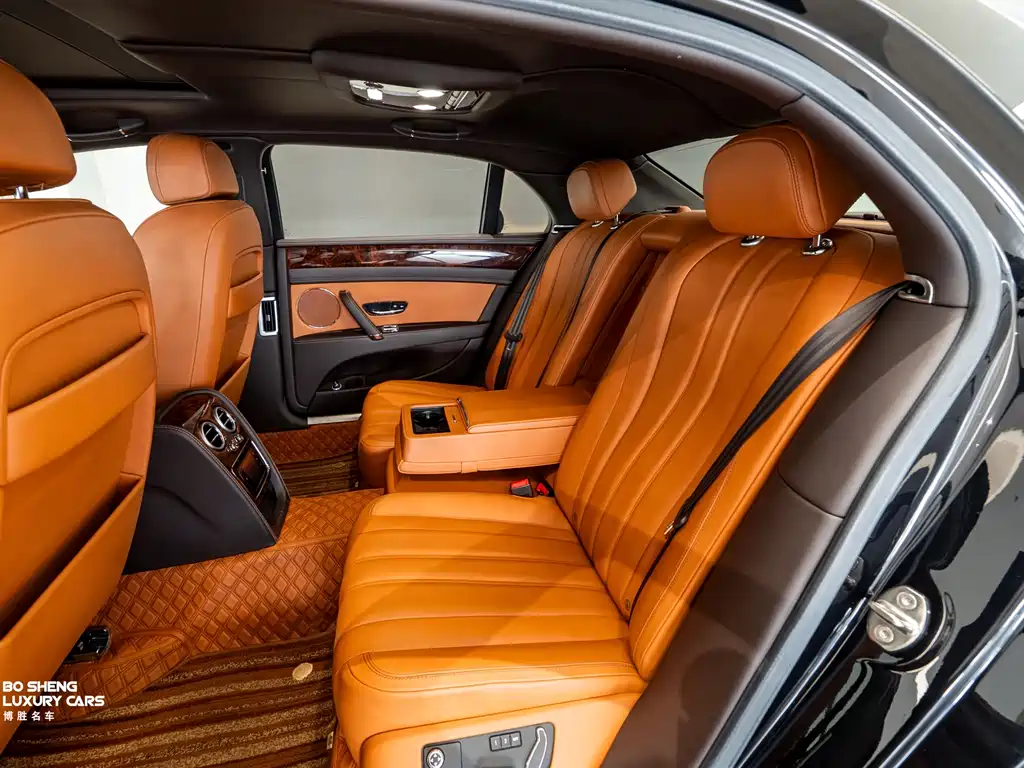 Bentley Continental 2012 — фото 15