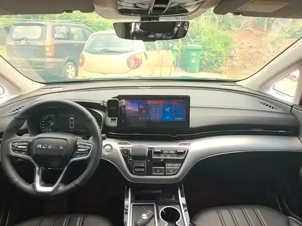 Roewe iMAX8 2020