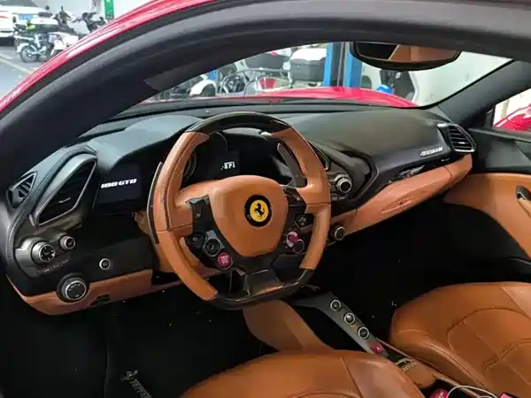 Ferrari 488 2015
