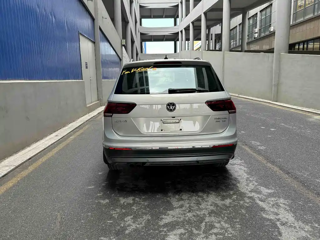 Volkswagen Tiguan L 2017 — фото 6