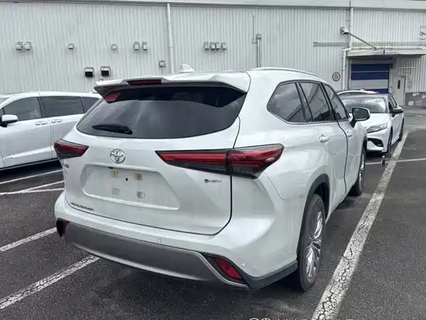 Toyota Highlander 2024