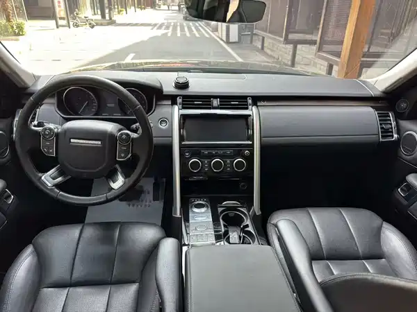 Land Rover Discovery 2017