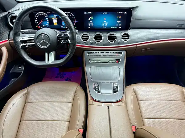 Mercedes-Benz E-Class 2022