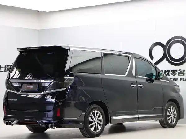 Toyota Alphard 2015