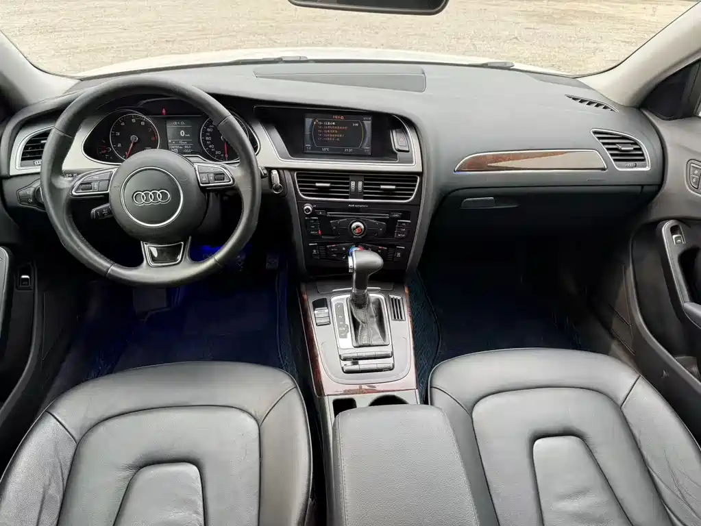 Audi A4L 2014
