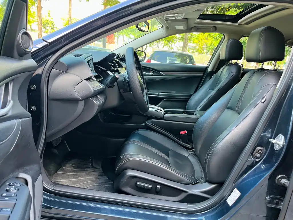 Honda Civic 2020 — фото 11