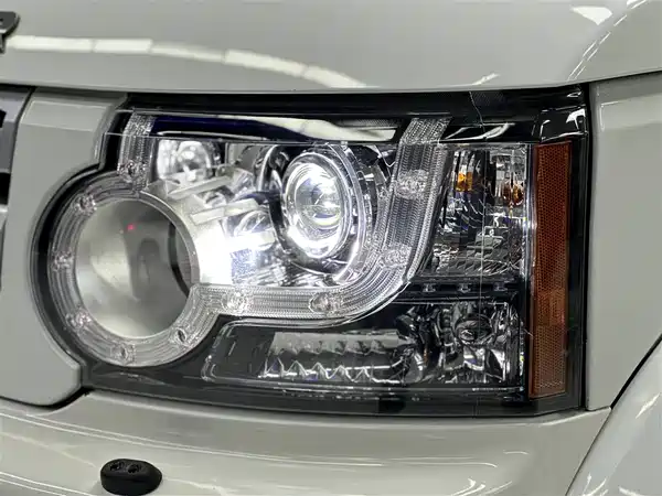 Land Rover Discovery 2013