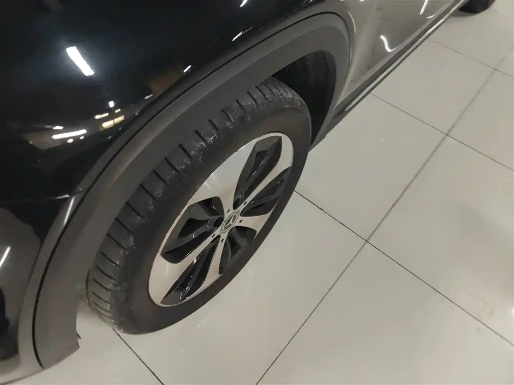 Mercedes-Benz GLB 2023 — фото 23
