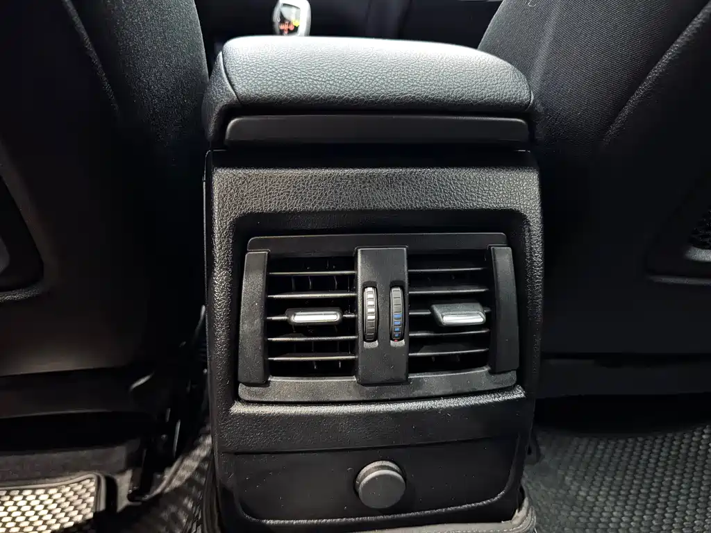 BMW 1 Series 2016 — фото 17