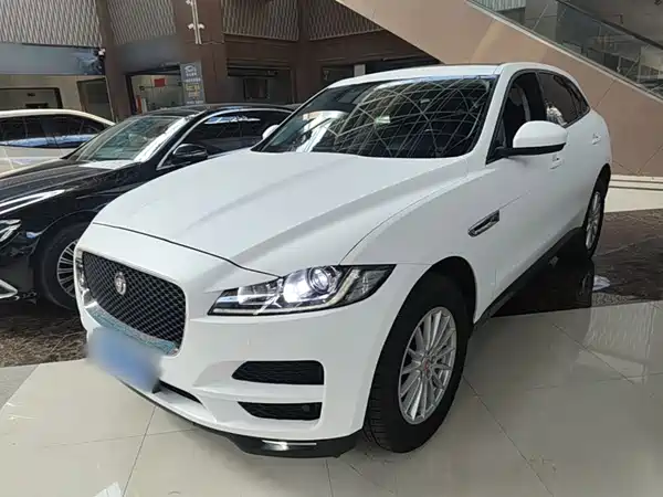 Jaguar F-PACE 2018