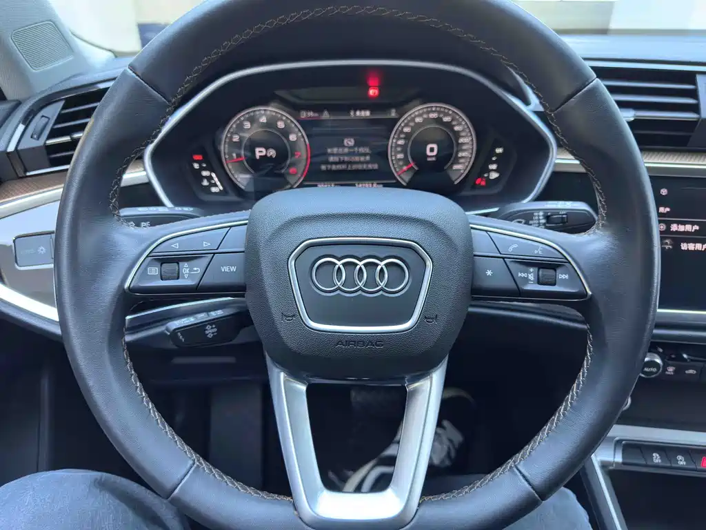 Audi Q3 2023 — фото 15
