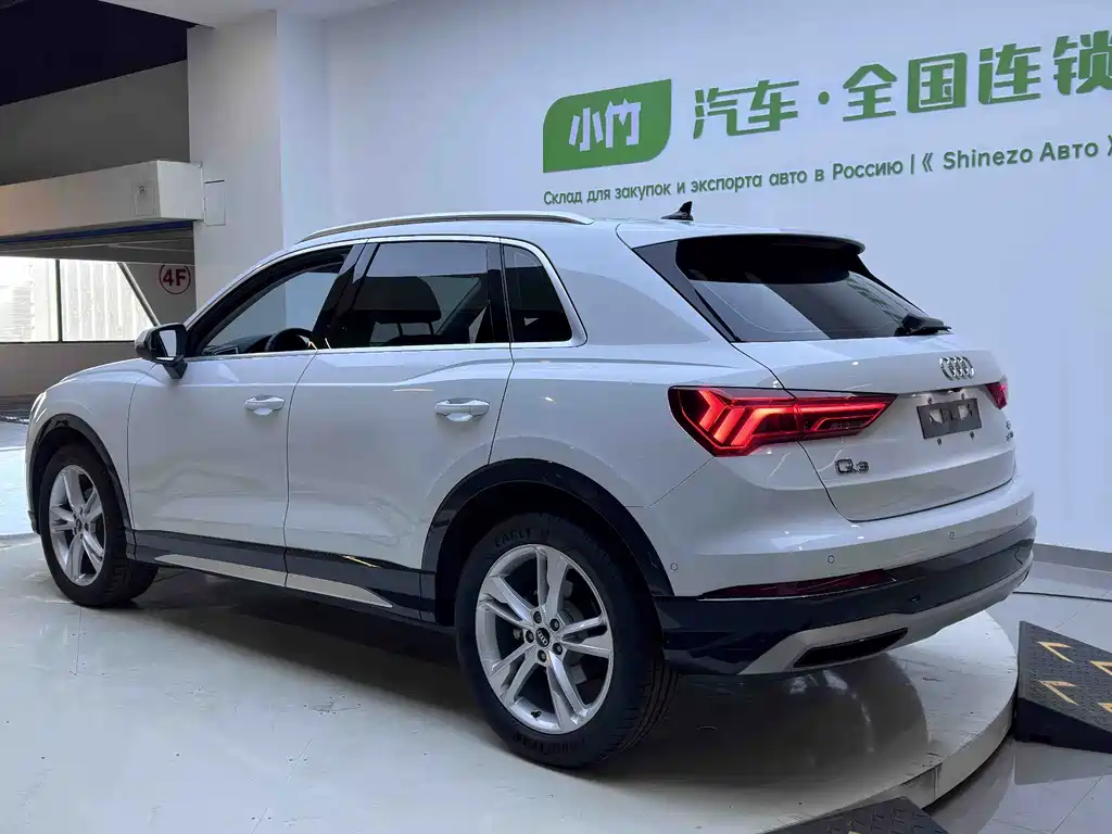 Audi Q3 2023 — фото 7