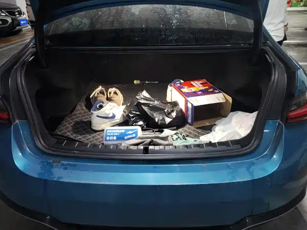 BMW i3 2023