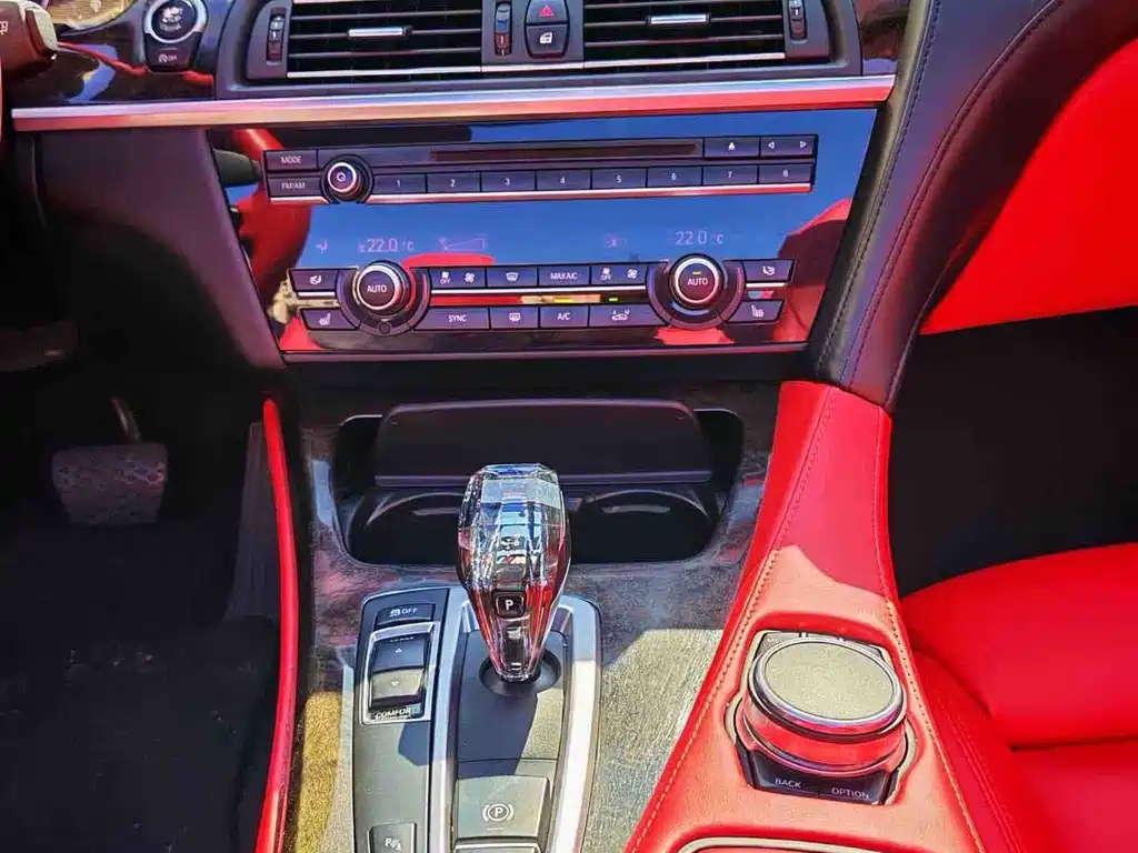 BMW 6 Series 2018 — фото 16