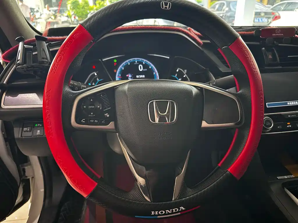Honda Civic 2018 — фото 9