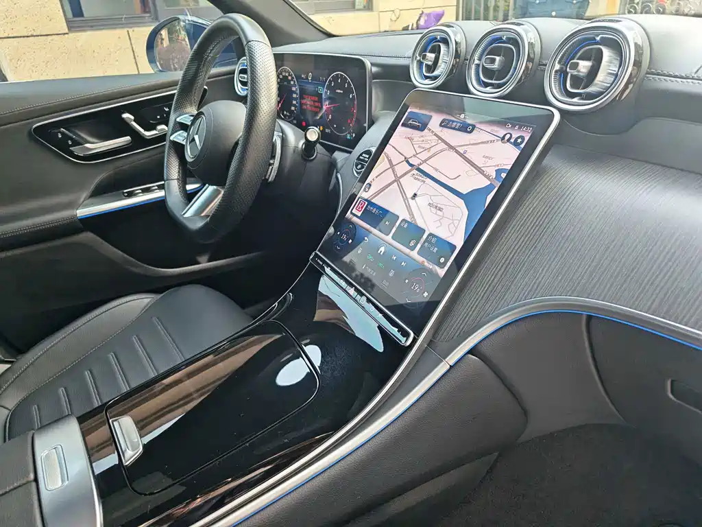 Mercedes-Benz GLC 2023