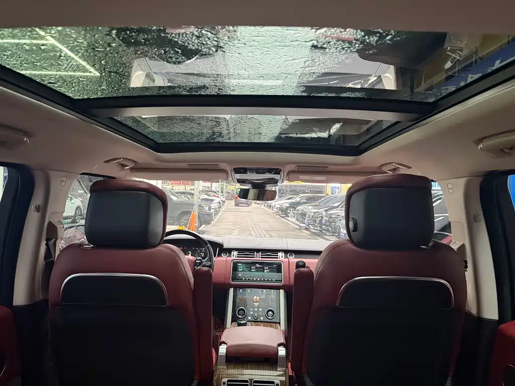 Land Rover Range Rover 2019 — фото 19