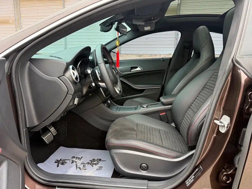 Mercedes-Benz CLA 2015 — фото 16