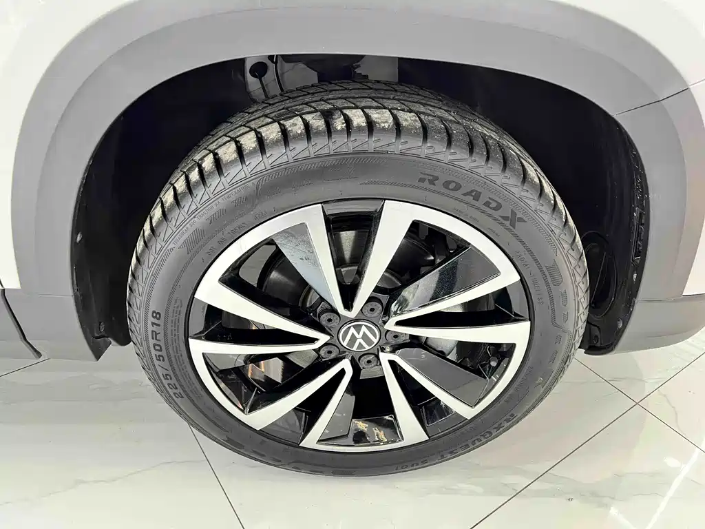 Volkswagen Tharu 2023 — фото 19