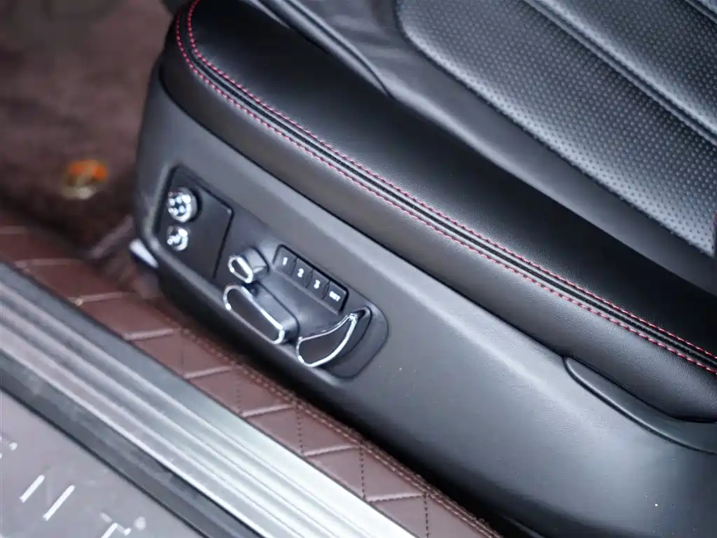 Bentley Continental 2013 — фото 25