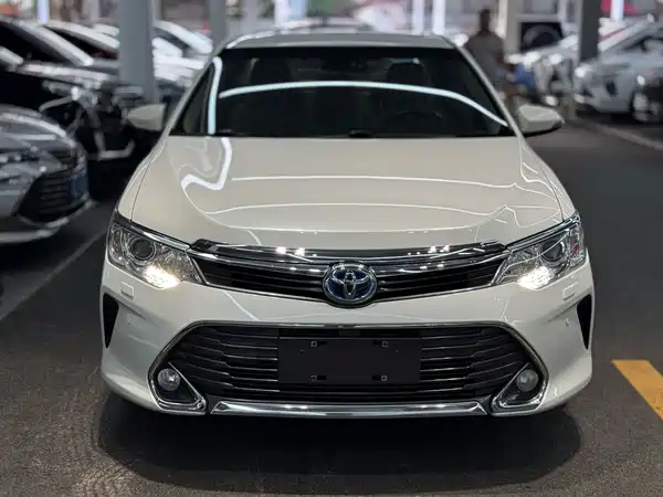 Toyota Camry 2016