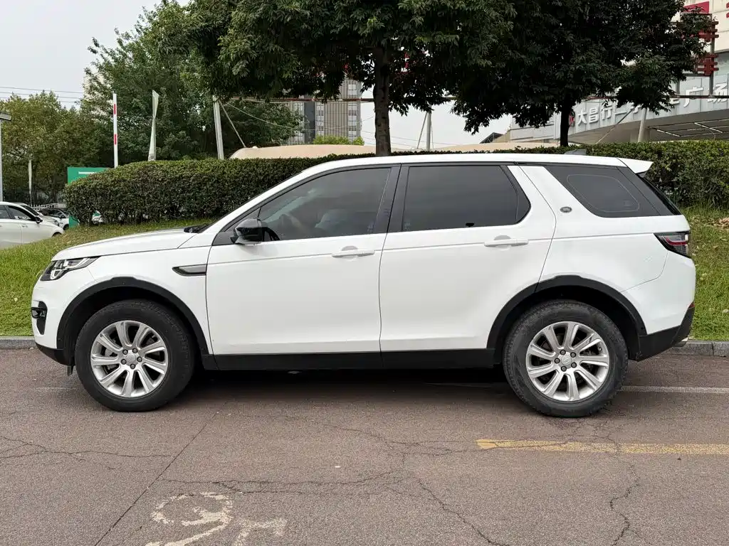 Land Rover Discovery Sport 2018 — фото 3