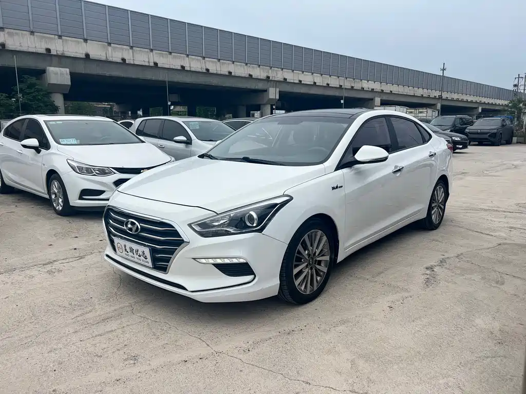 Hyundai Mistra 2017 — фото 1
