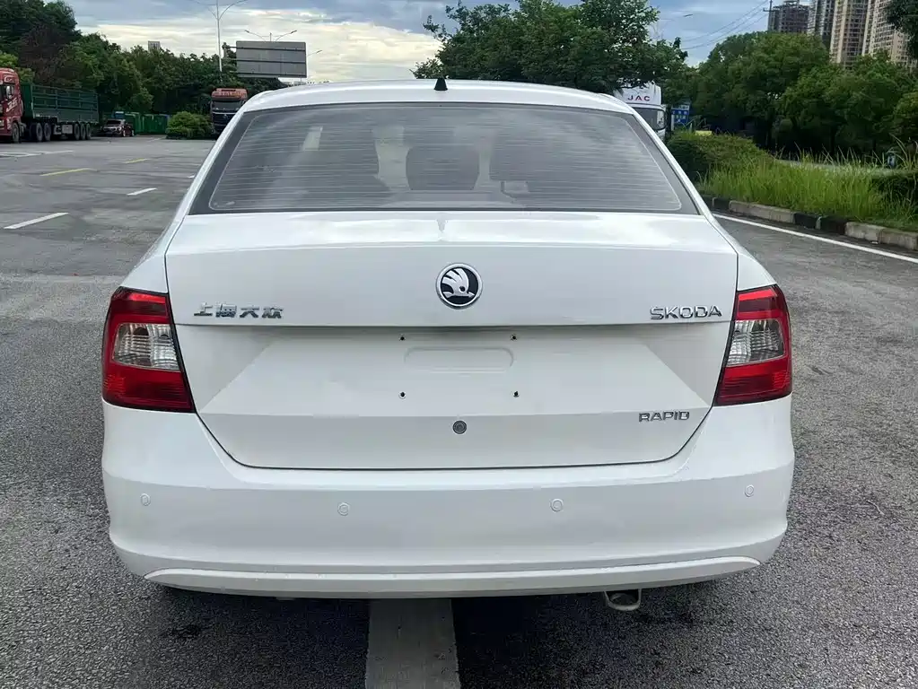 Skoda Rapid 2013