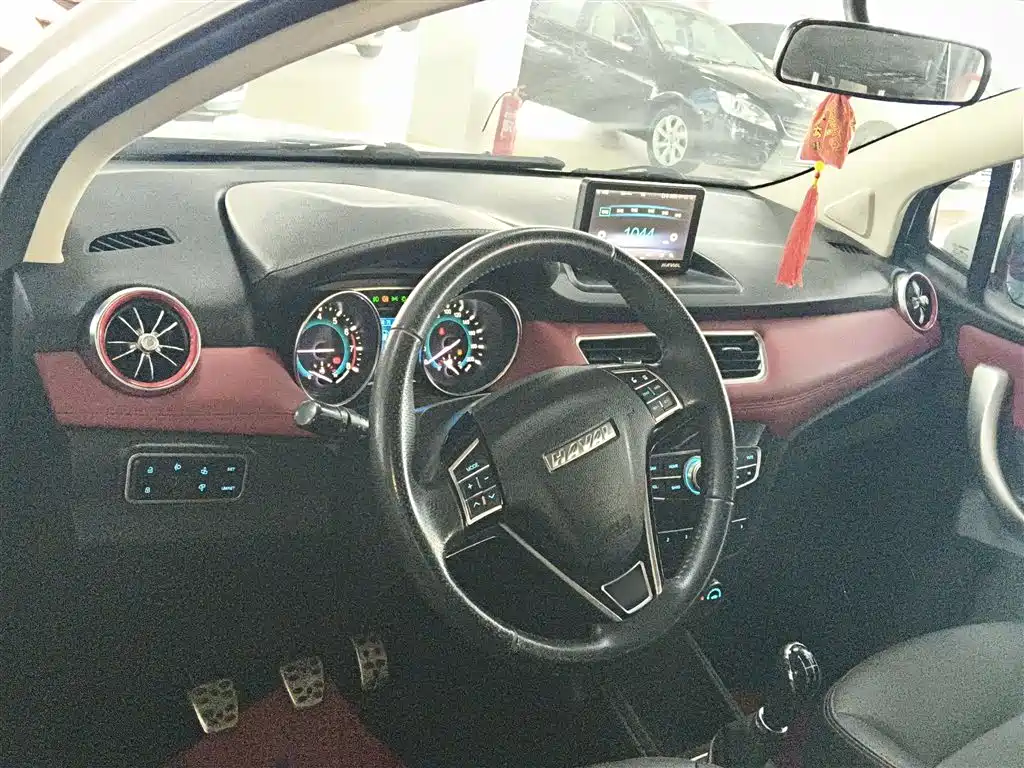 Haval H1 2015 — фото 10